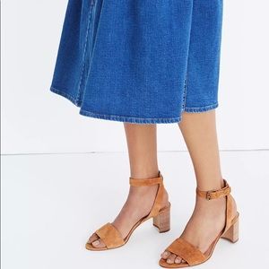 Madewell Claudia sandal in suede, size 9